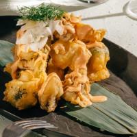 Tempura de verduras con mahonesa de kimchi